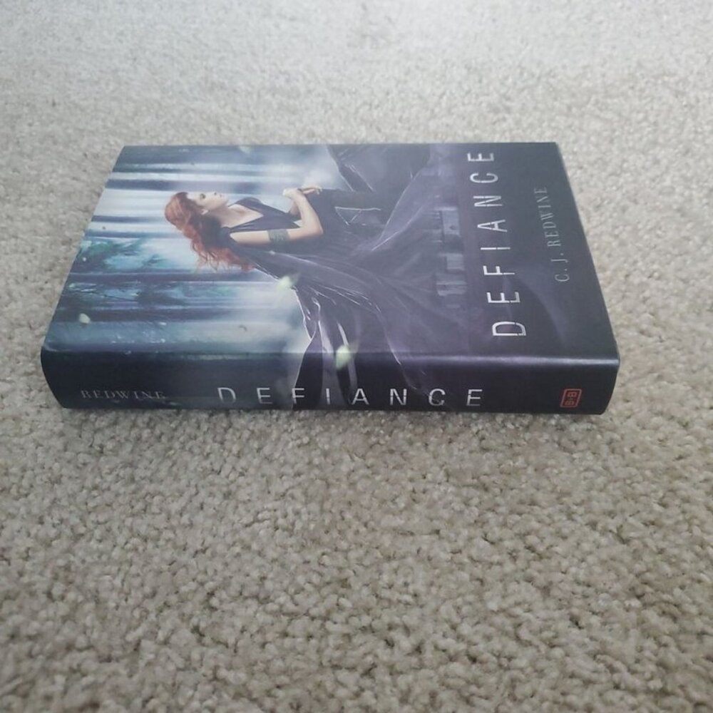 Book: Defiance - Picture 3 of 6